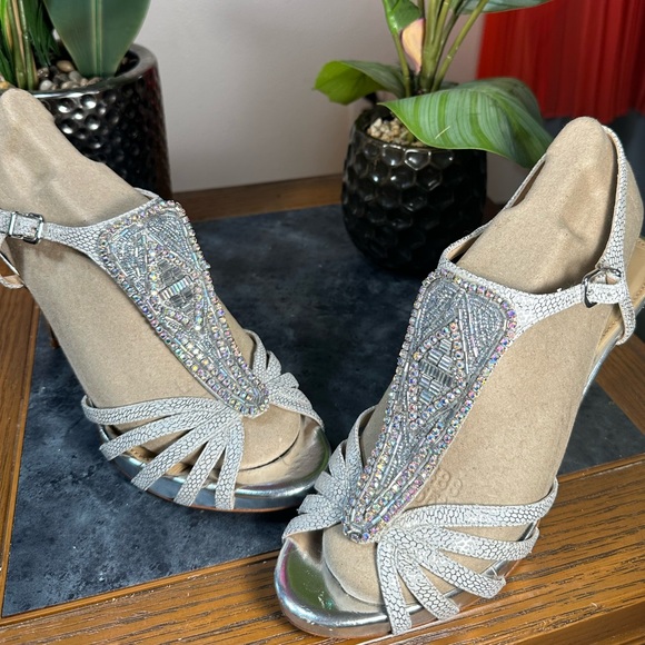 Antonio Melani silver diamond leather high heels size 10 - Picture 11 of 17